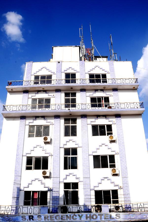 Srs Regency Hotel Anantapur Exteriér fotografie